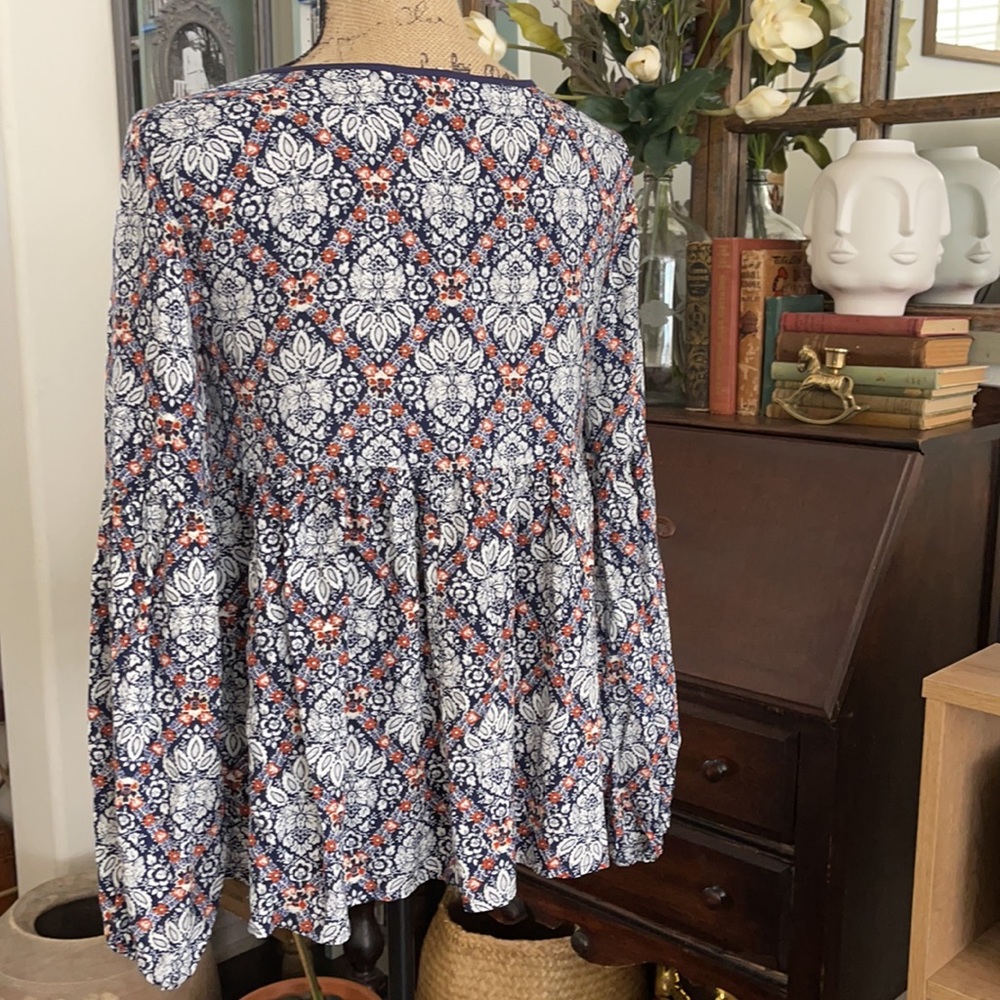 Blue Rair Blouse - Picture 4 of 8